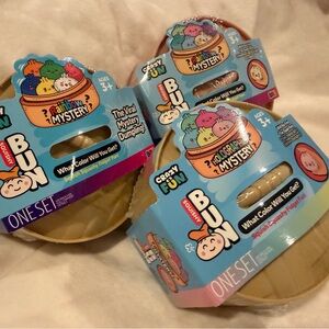 3 TYPES-BRIGHT & PASTEL Rainbow & HOLOGRAPHIC Mystery Squishy Bun Dumplings -SET